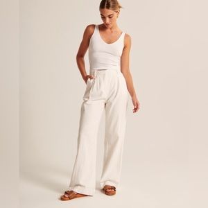 Linen-Blend Tailored Wide Leg Pant